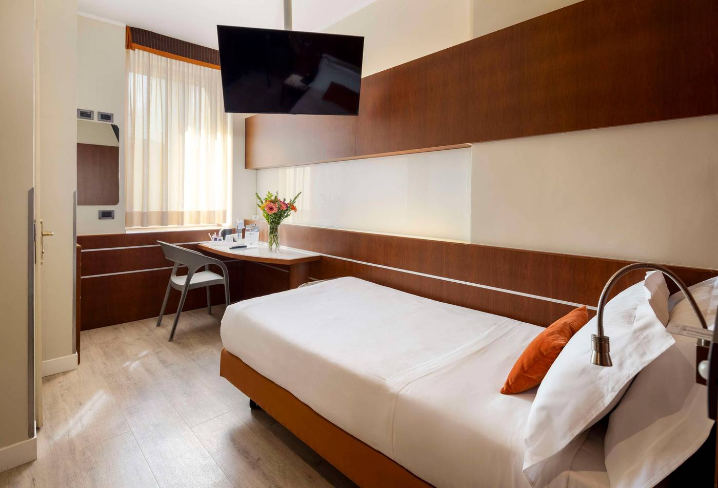 Best-Western-Hotel-Madison-Room-18