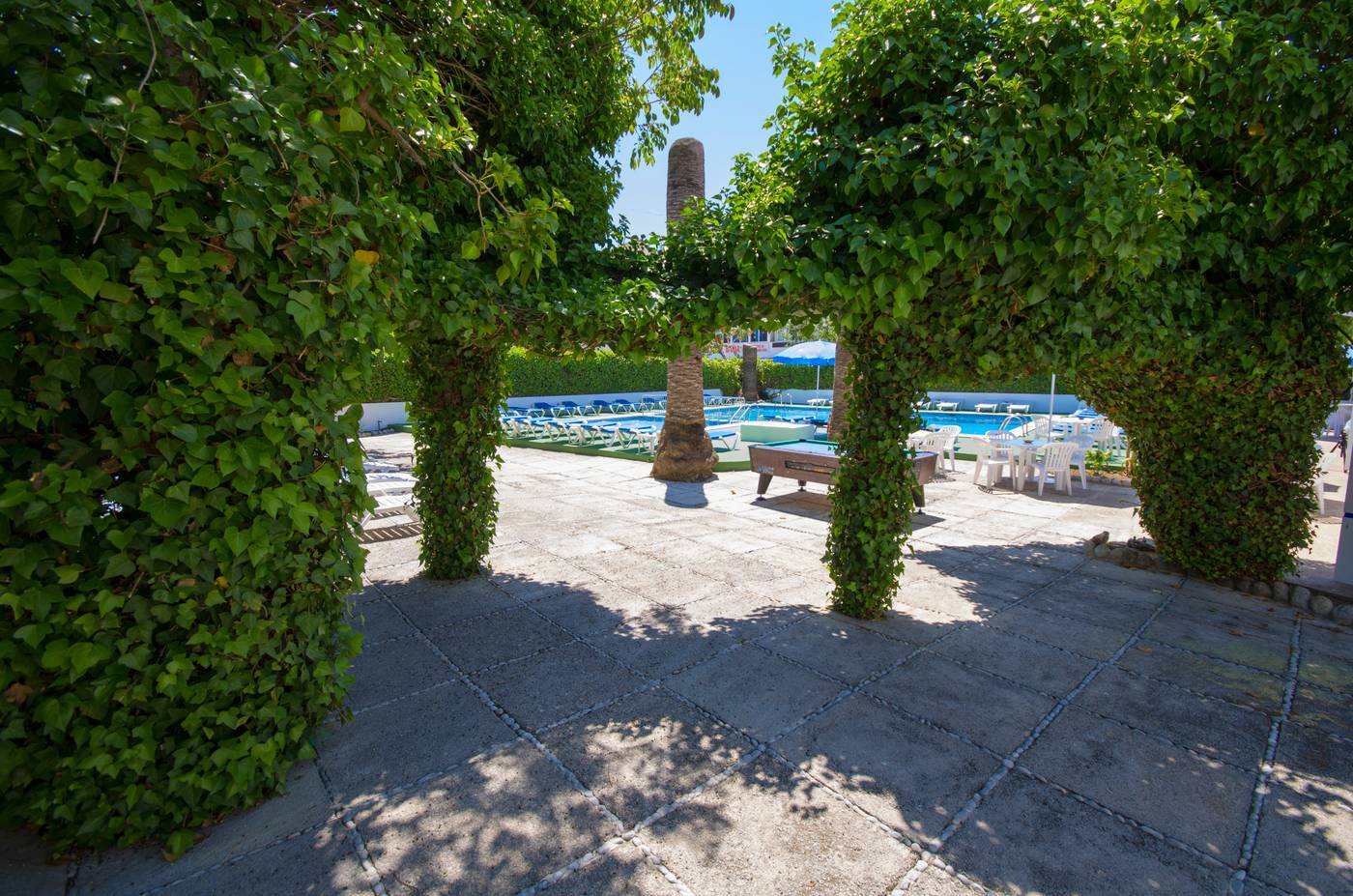 AzuLine-Hotel-Llevant-Terrace-7