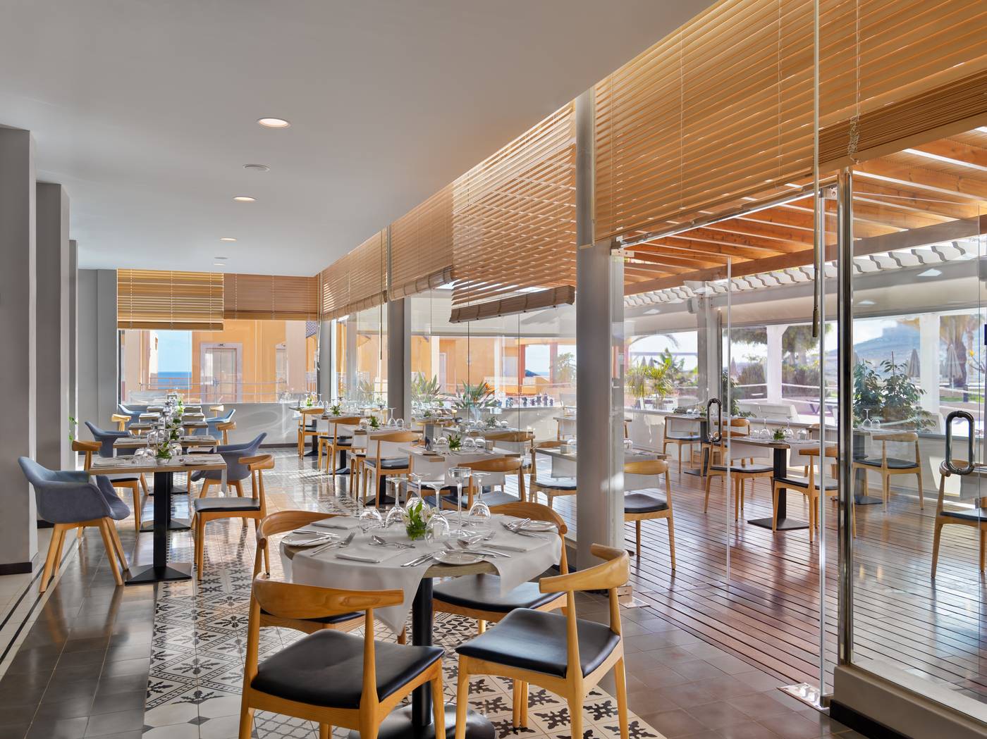 H10-Playa-Esmeralda---Adults-Recommended-Restaurant-45