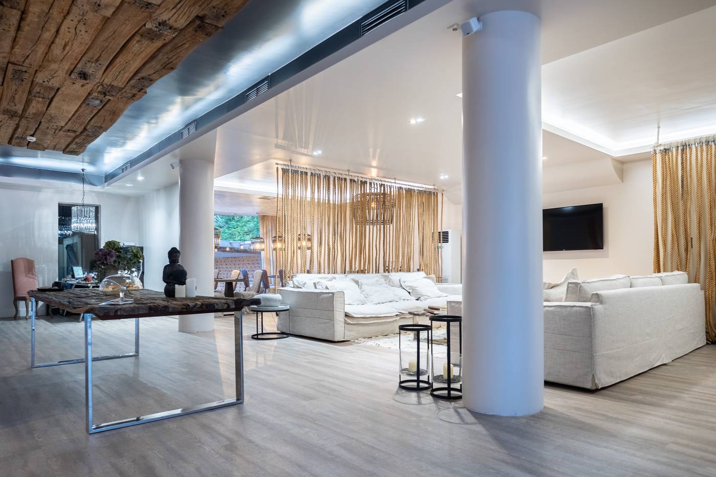 Mikelina-Boutique-Hotel-Lobby-9