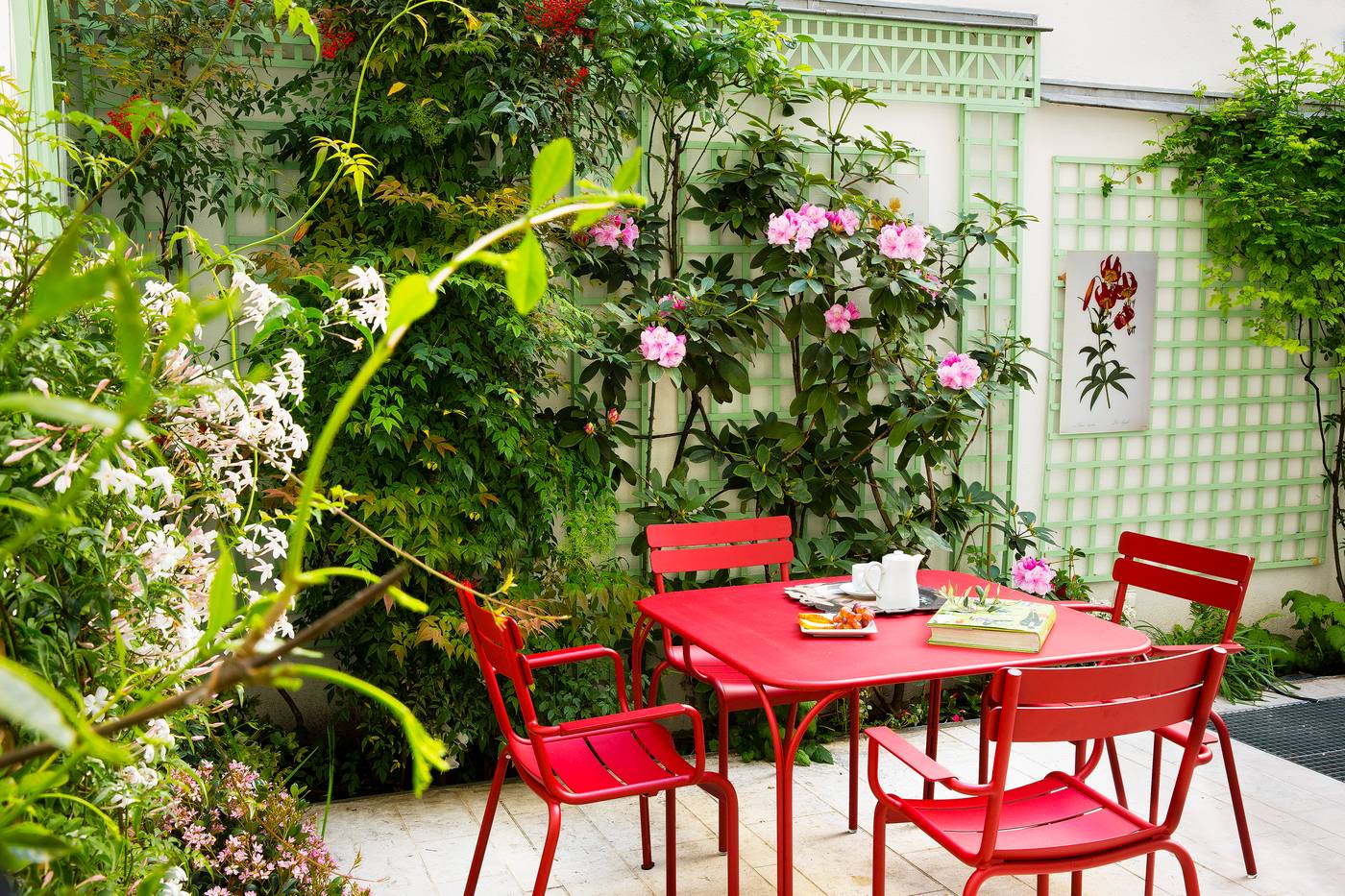 Mistral-Hotel-Terrace-1