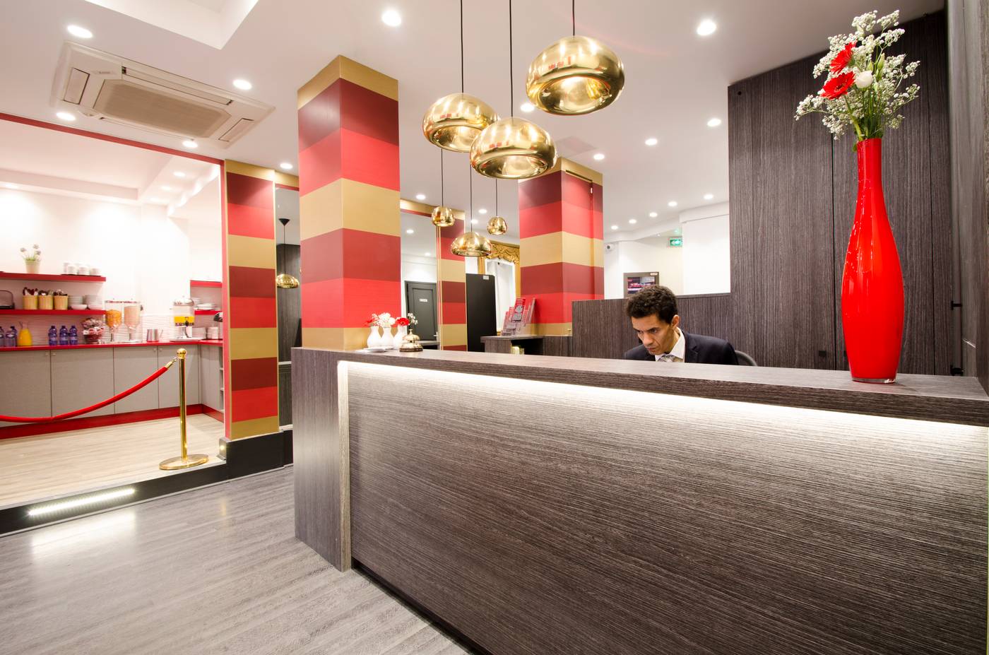 Migny-Opera-Montmartre-Lobby-11