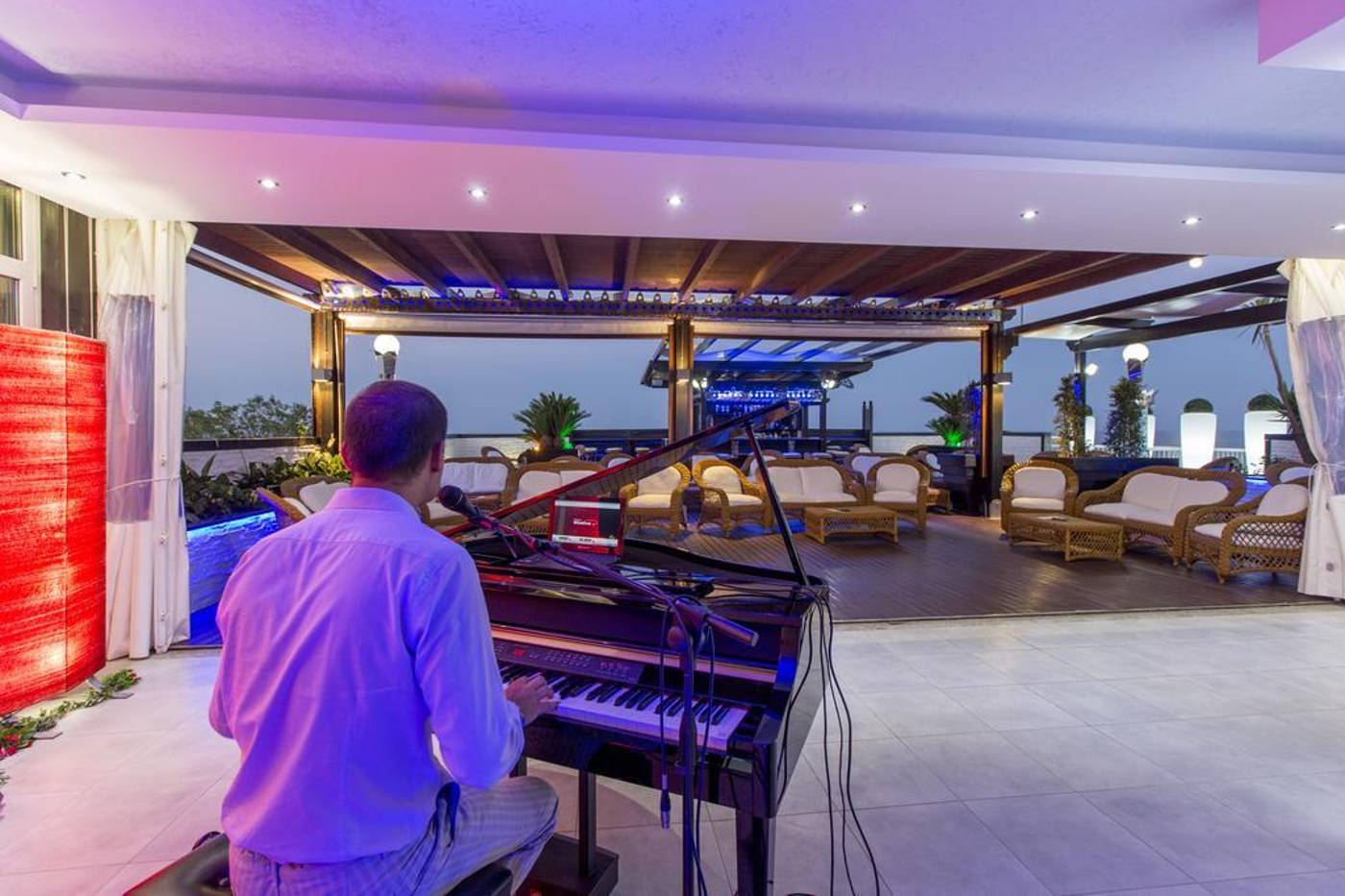 Ambassador-General-view-15