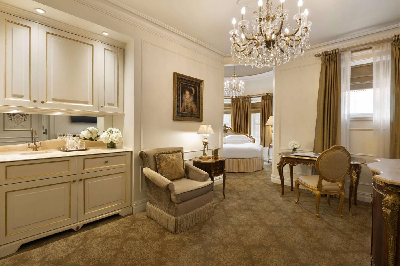 The-Plaza-Hotel-Room-52