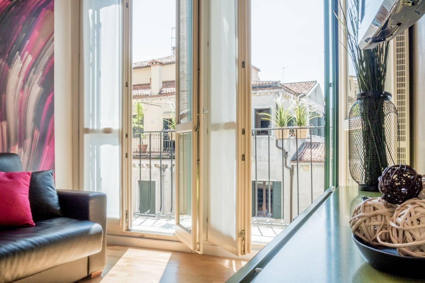 San-Polo-Design-Apartments-Room-2