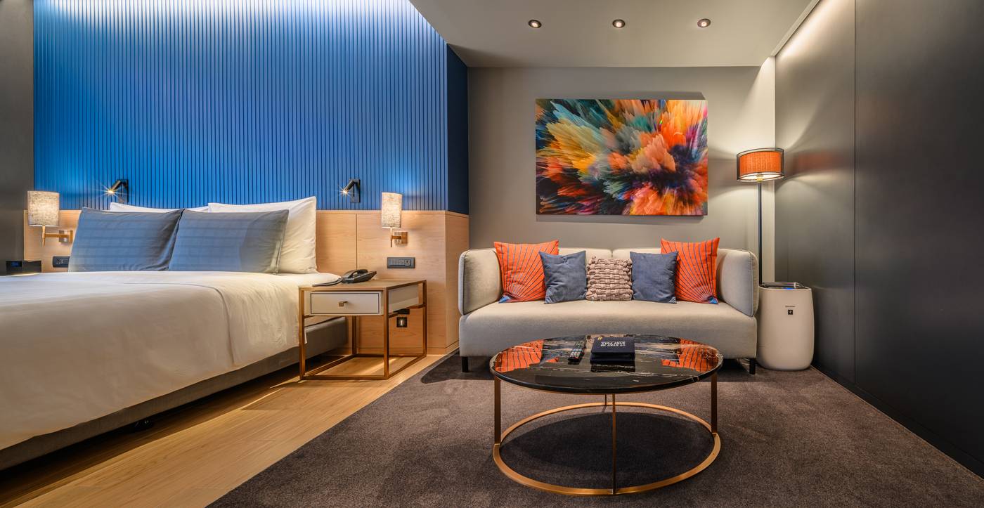 Sindhorn-Midtown-Hotel-Bangkok--Vignette-Collection-Room-7