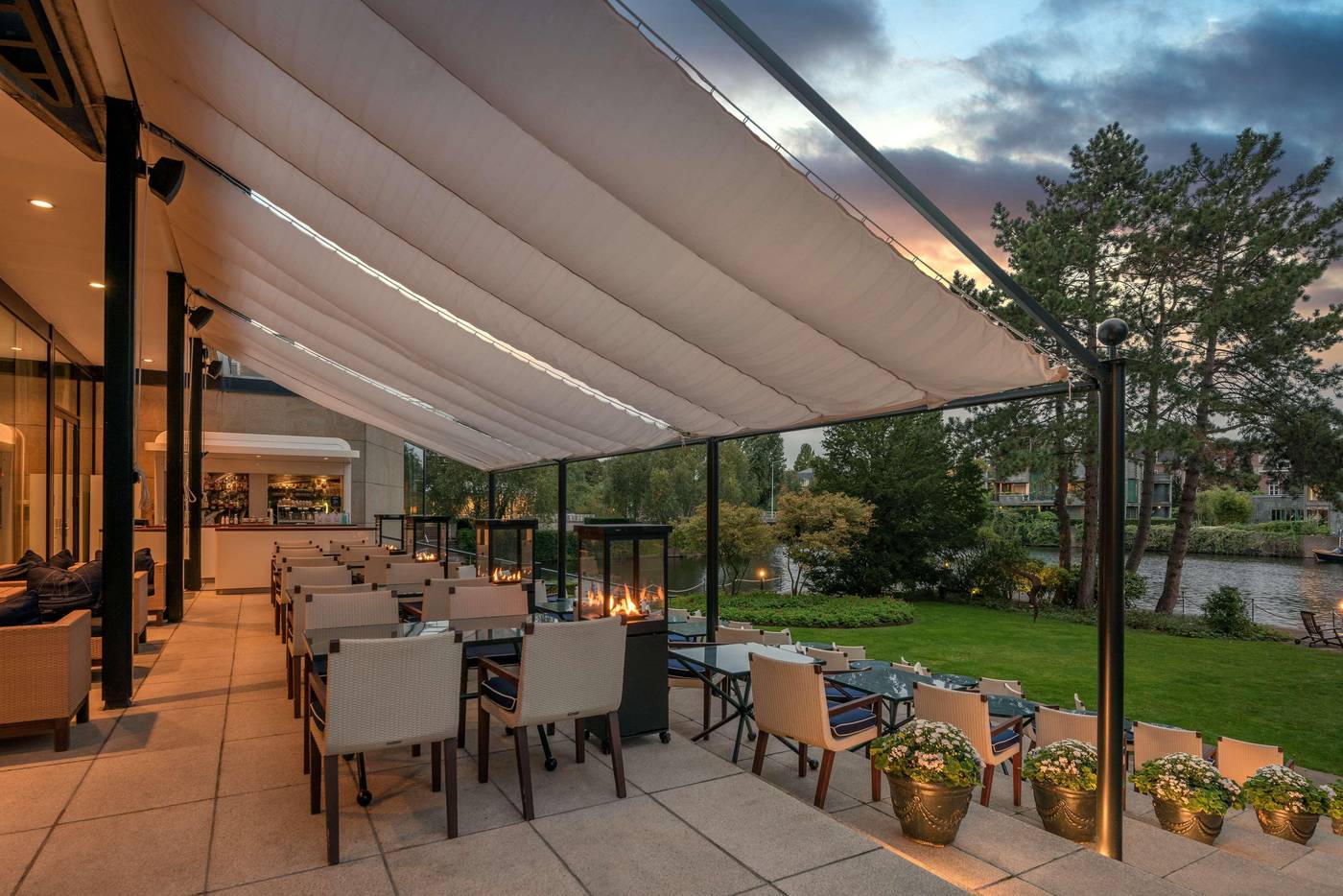 Hilton-Amsterdam-Restaurant-3