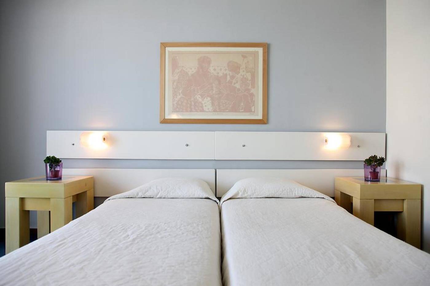 Dorian-Inn--Sure-Hotel-Collection-by-Best-Western-Room-33