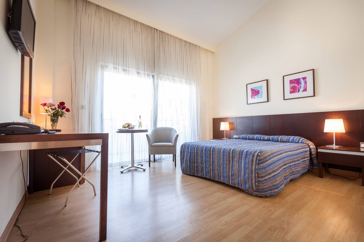Crown Resort Henipa
