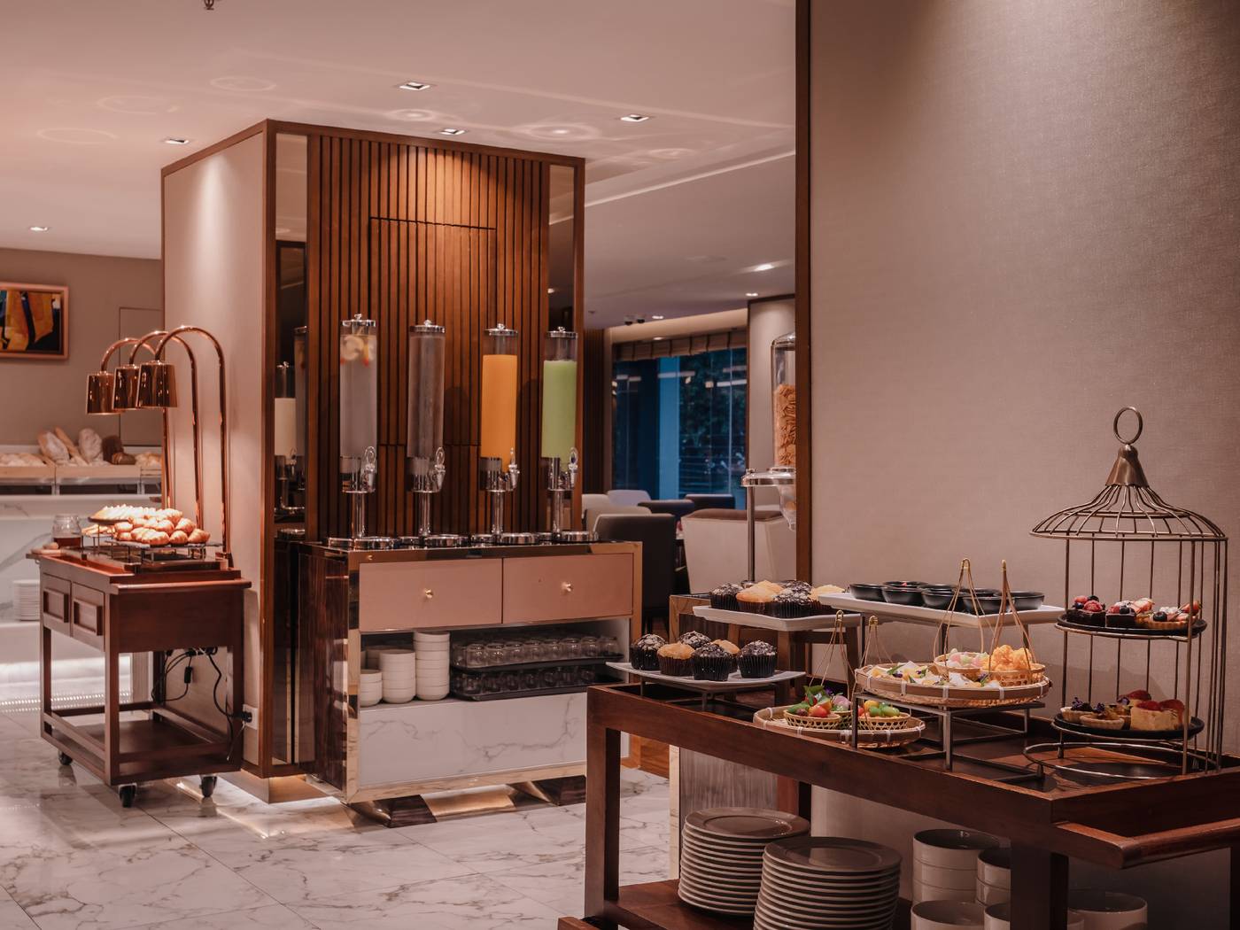 Aira-Hotel-Bangkok-Restaurant-59