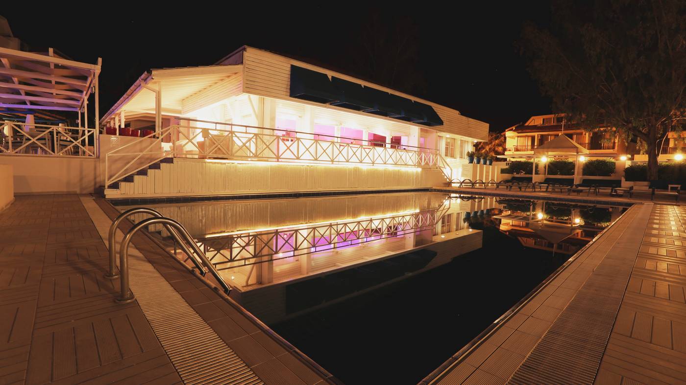 Club-Munamar-Beach-Resort-Bar-20