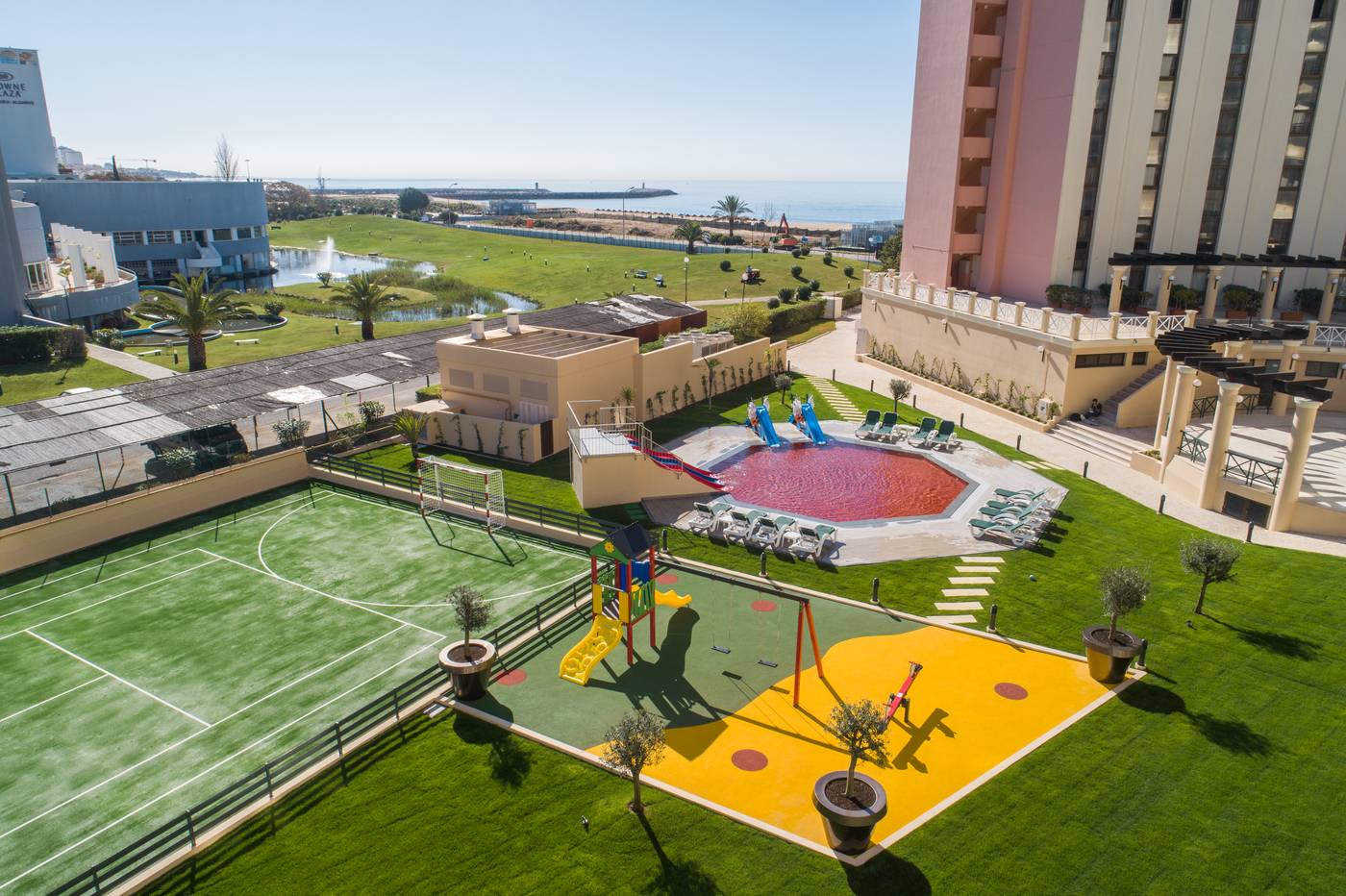 Vila-Gale-Ampalius-Sports-and-Entertainment-18