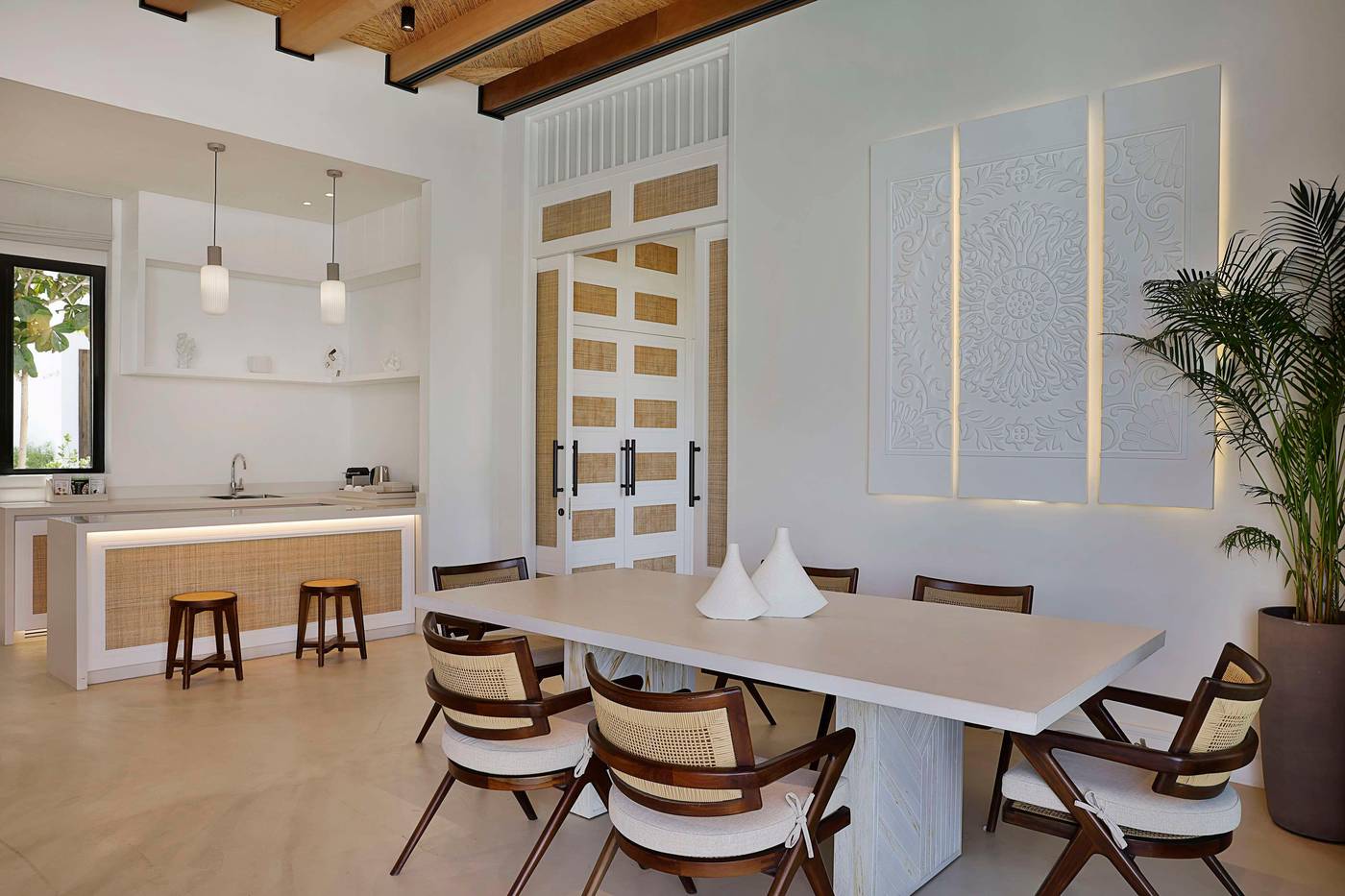 Maysan-Doha--LXR-Hotels---Resorts-Room-14