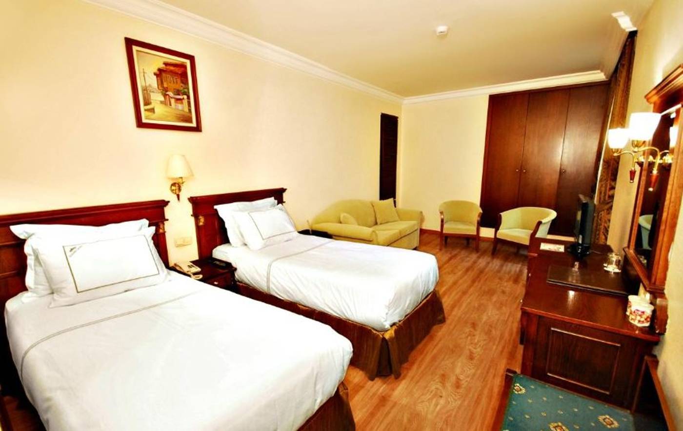 Golden-Crown-Room-36