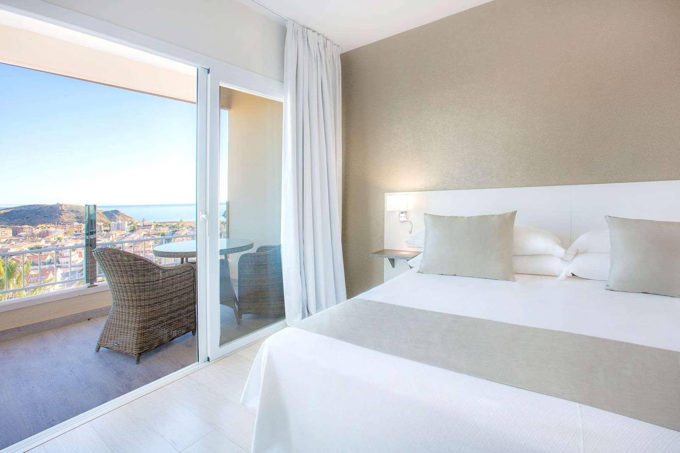 Ramada-Resort-by-Wyndham-Puerto-de-Mazarron-Room-32