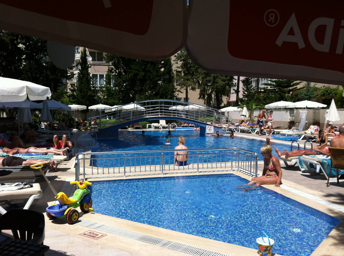 Elite-Orkide-Suite-Hotel-Pool-7