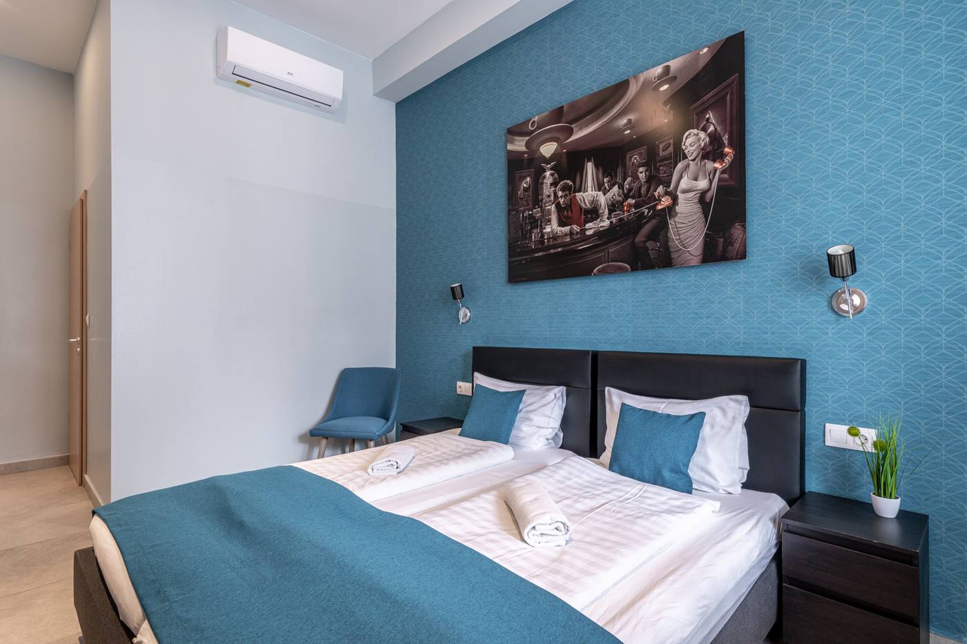 Full-Moon-Budapest-General-view-32