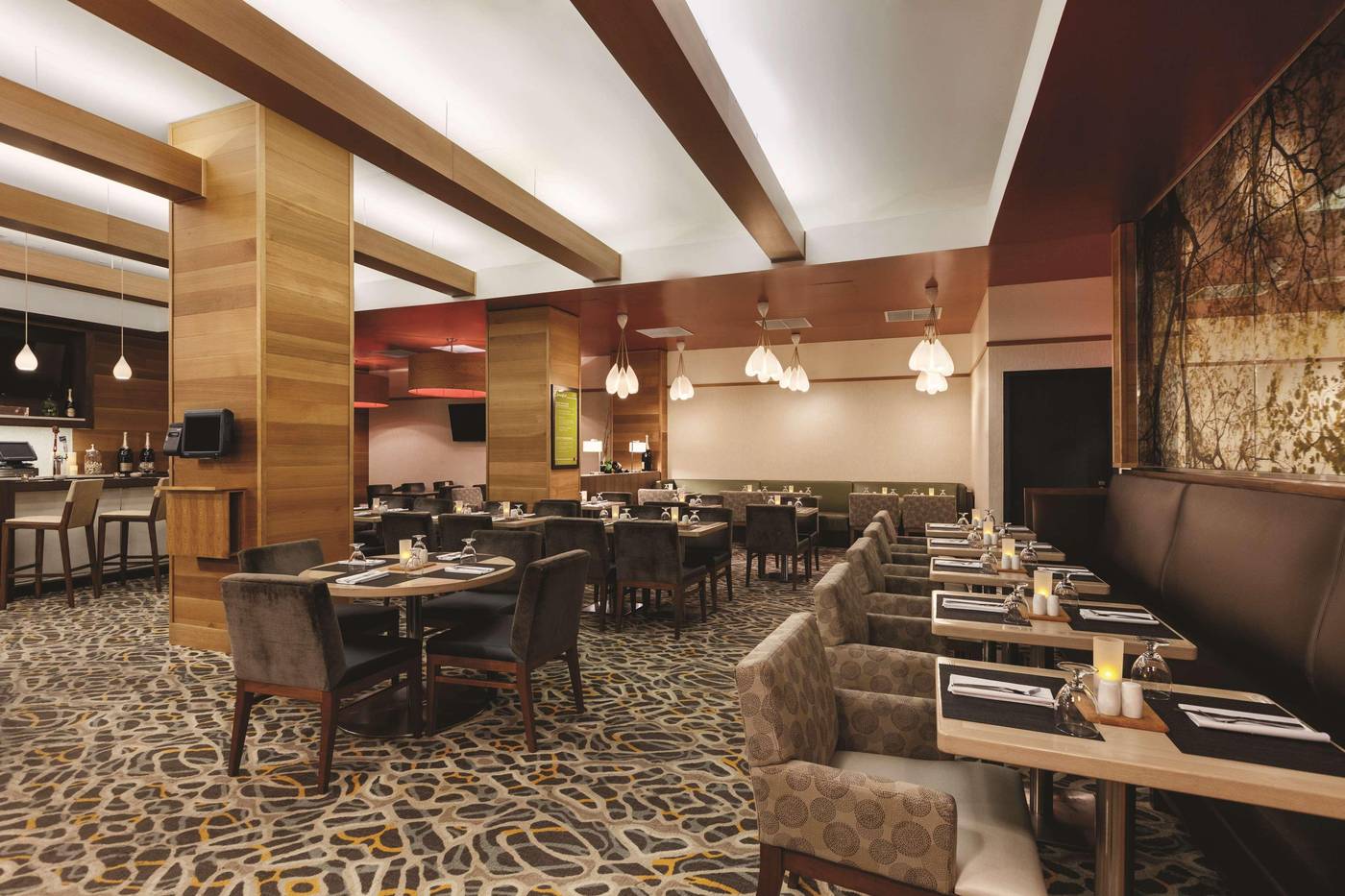 Hilton-Garden-Inn-Midtown-East-Restaurant-10
