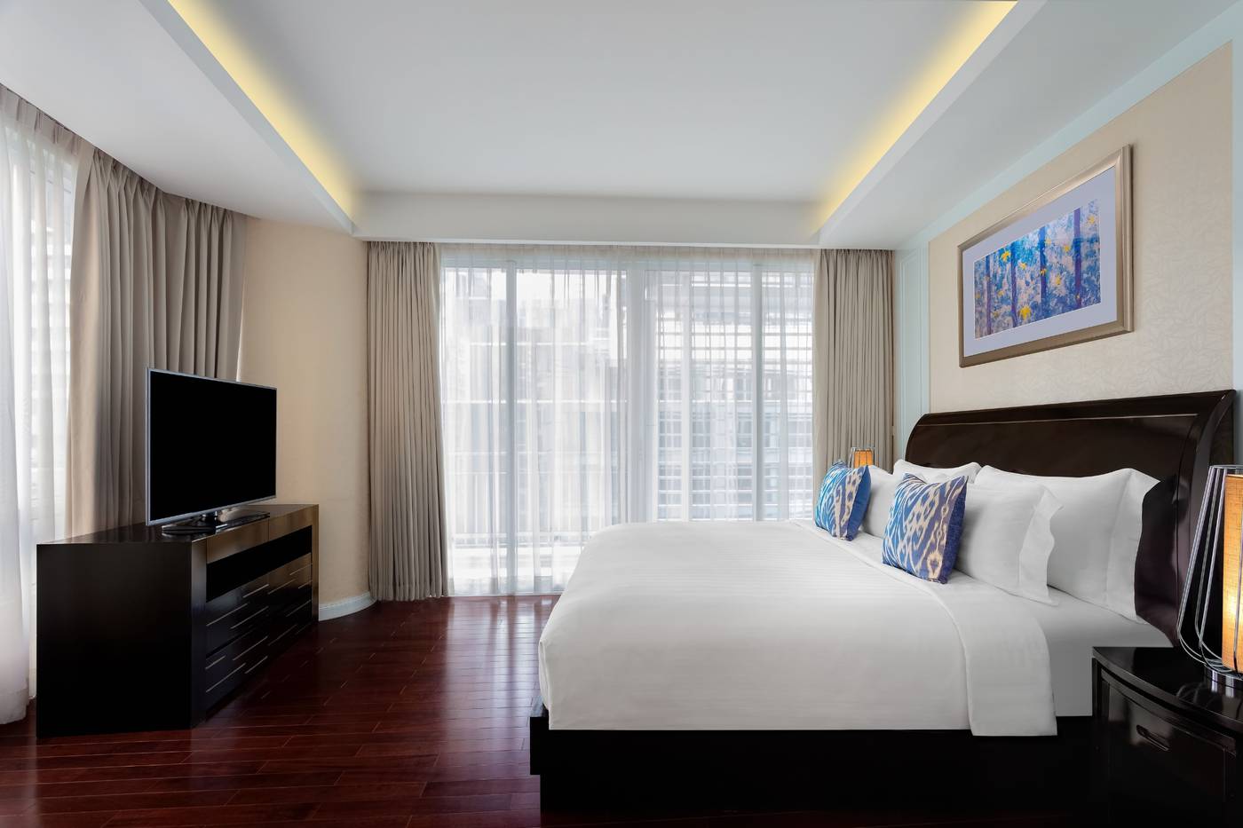 Dusit-Suites-Hotel-Ratchadamri--Bangkok-Room-17