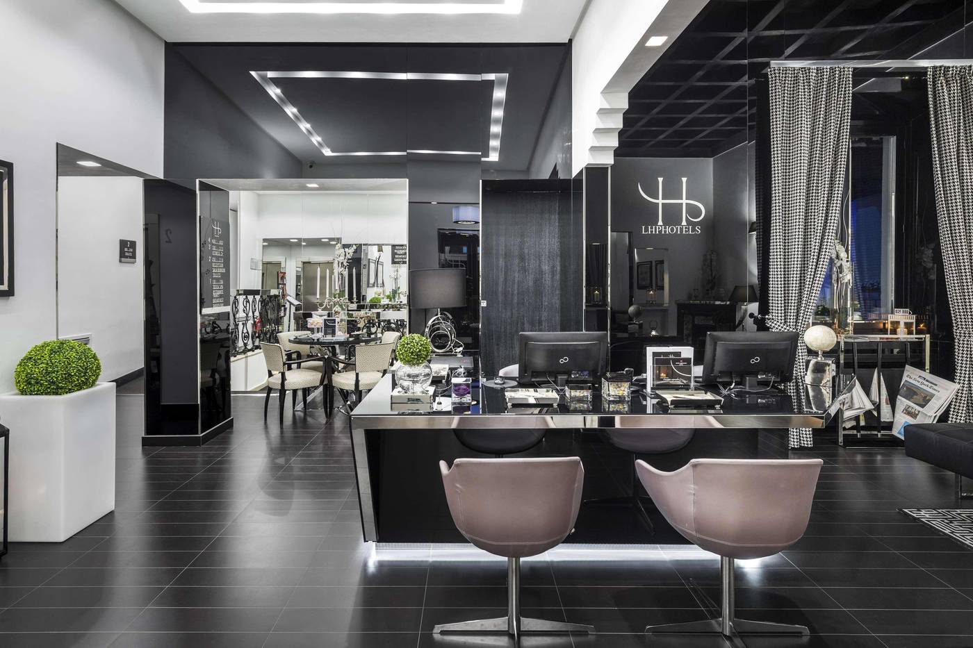 Lhp-River-Boutique-Hotel---Spa-Lobby-6