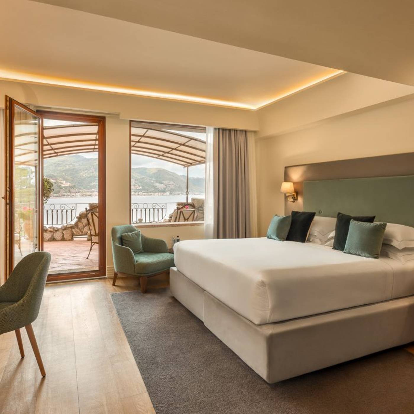 Grand-Hotel-Atlantis-Bay-Room-4