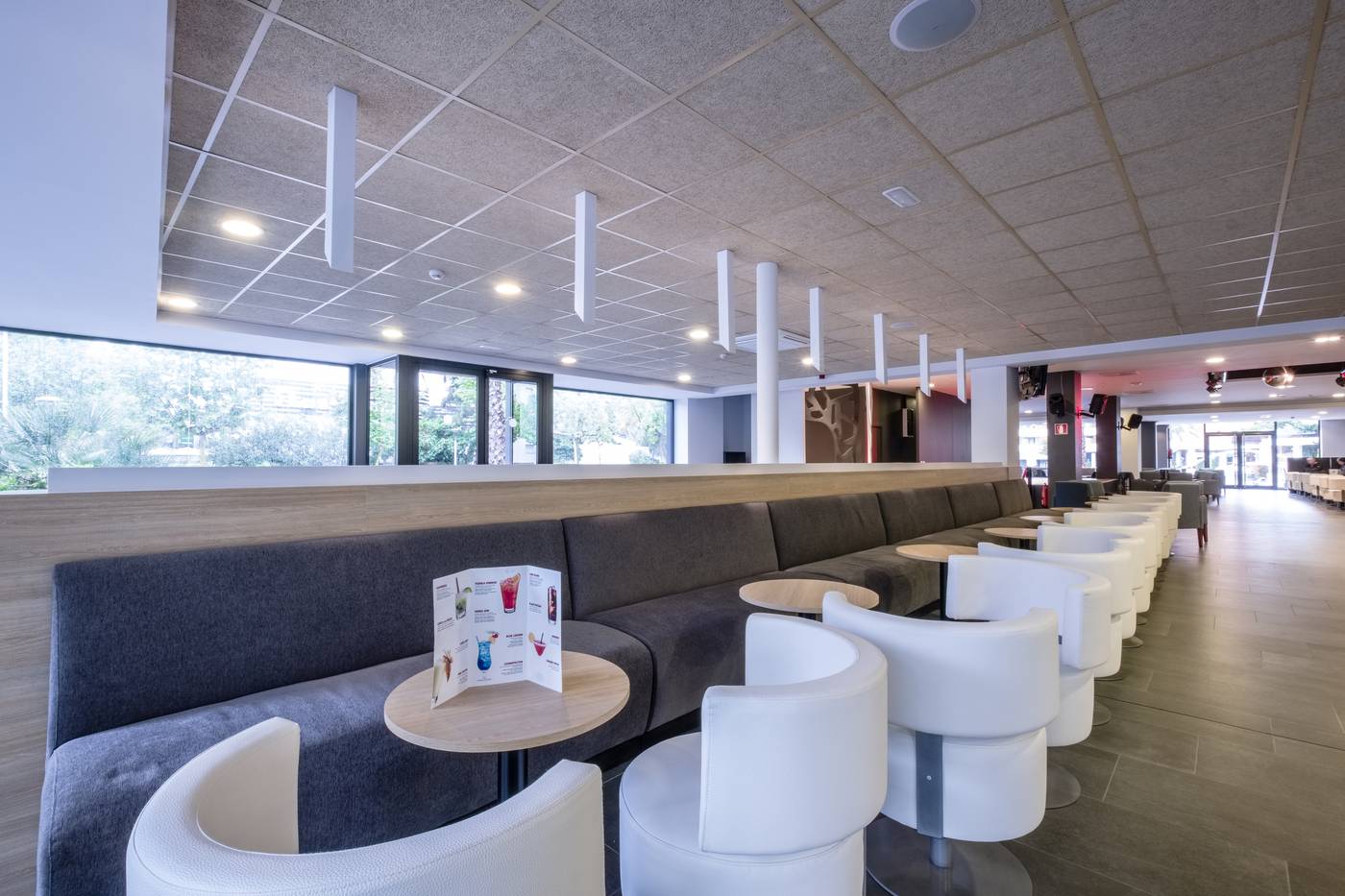 California-Garden-Bar-39