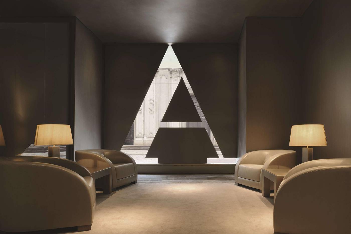 Armani-Hotel-Milano-Lobby-28
