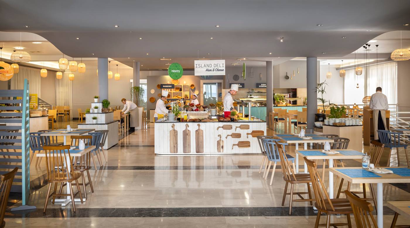 Hotel-Valamar-Koralj-Restaurant-30