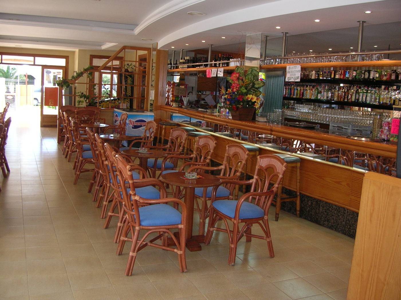 Apartments-Vista-Playa-1-Bar-14