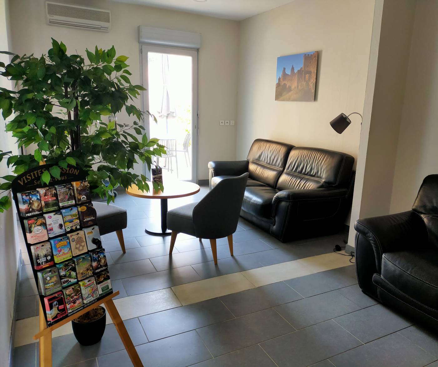 Comfort Aparthotel Carcassonne-France-Carcassonne-Lobby-6