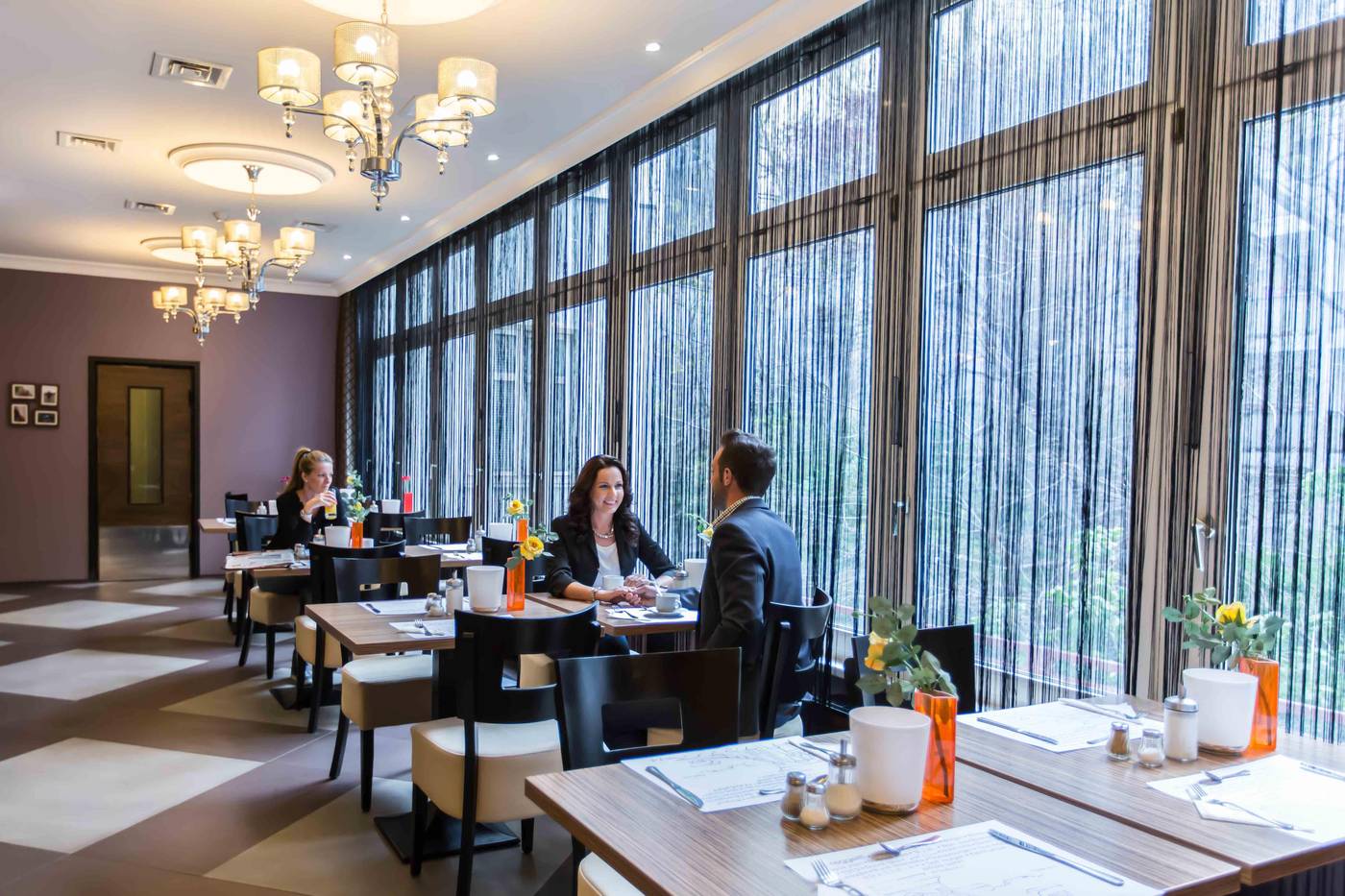 Carlton-Hotel-Buda-Castle-Restaurant-14