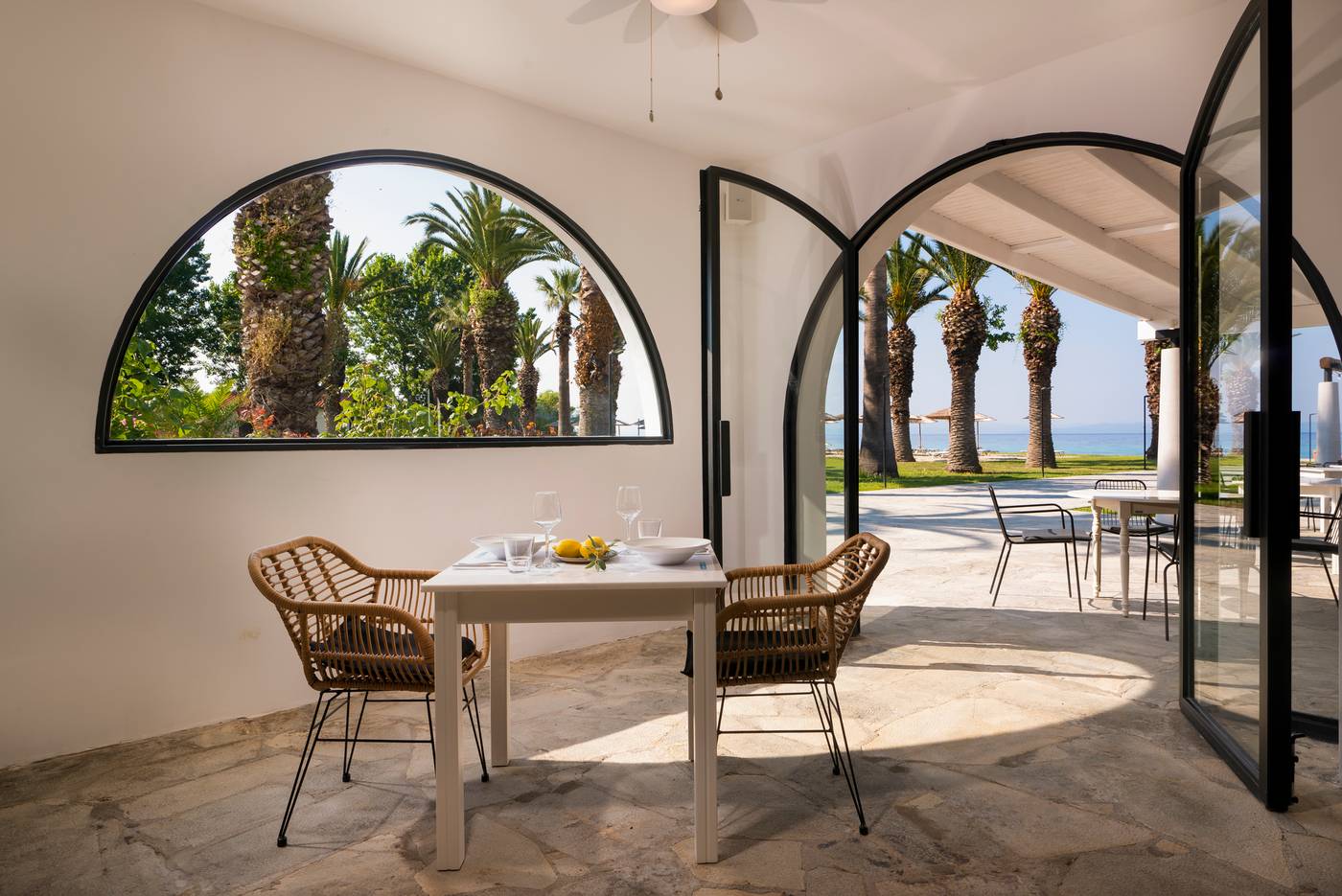 Kassandra-Palace-Seaside-Resort-Restaurant-19