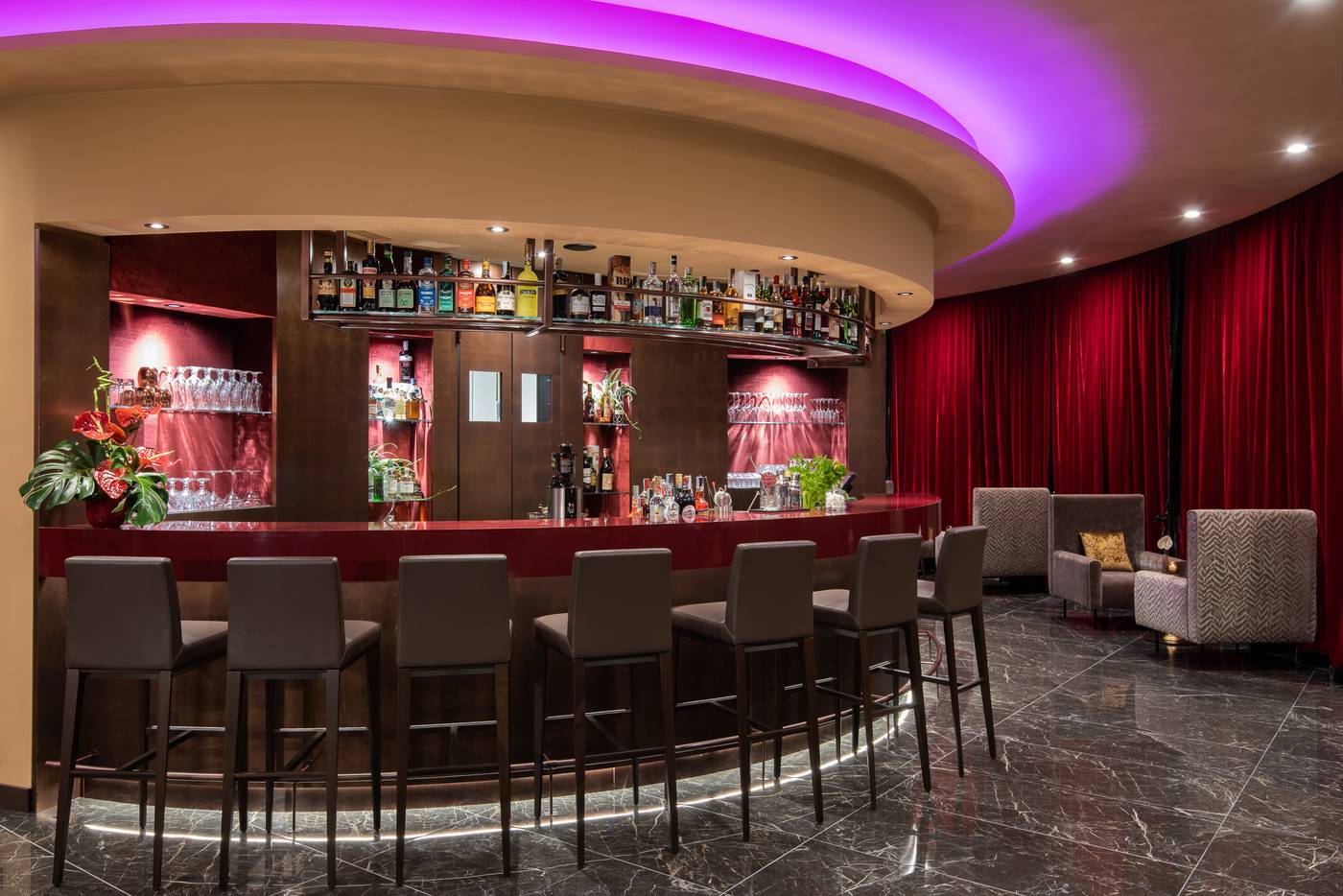 Leonardo-Royal-Hotel-Venice-Mestre-Bar-10