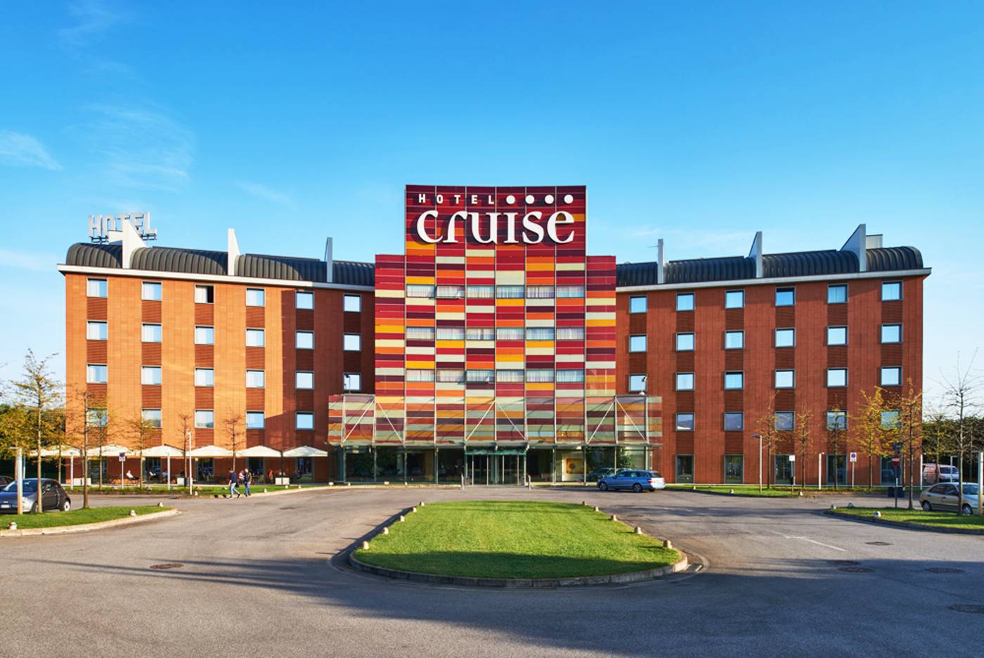 Cruise-Italy-MONTANO LUCINO-General view-1