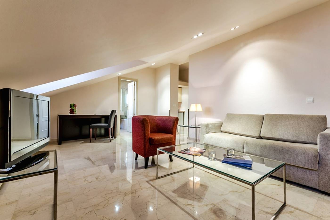 Exe-Suites-33-General-view-19