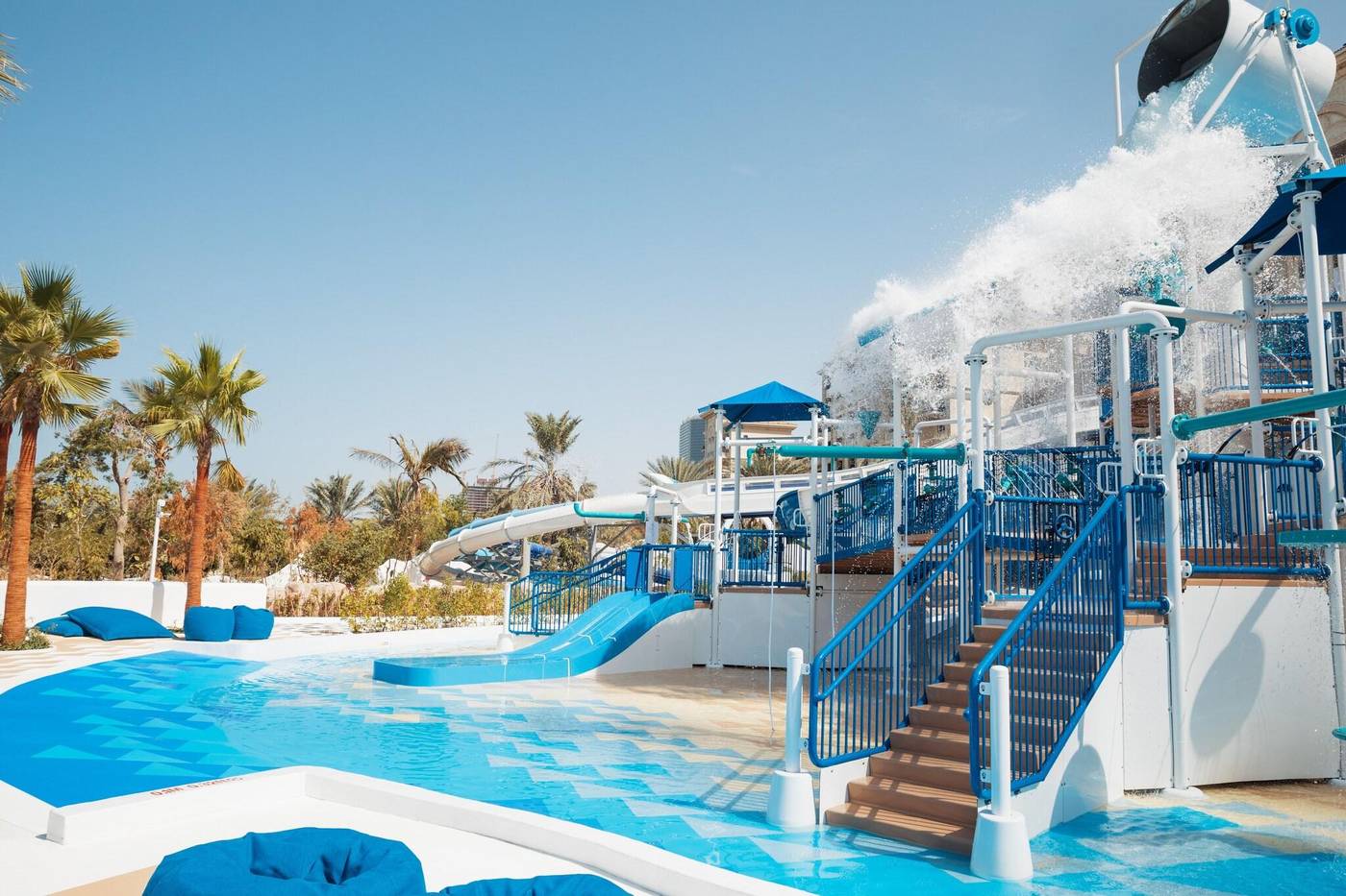 Le-Meridien-Mina-Seyahi-Beach-Resort---Marina-Pool-7