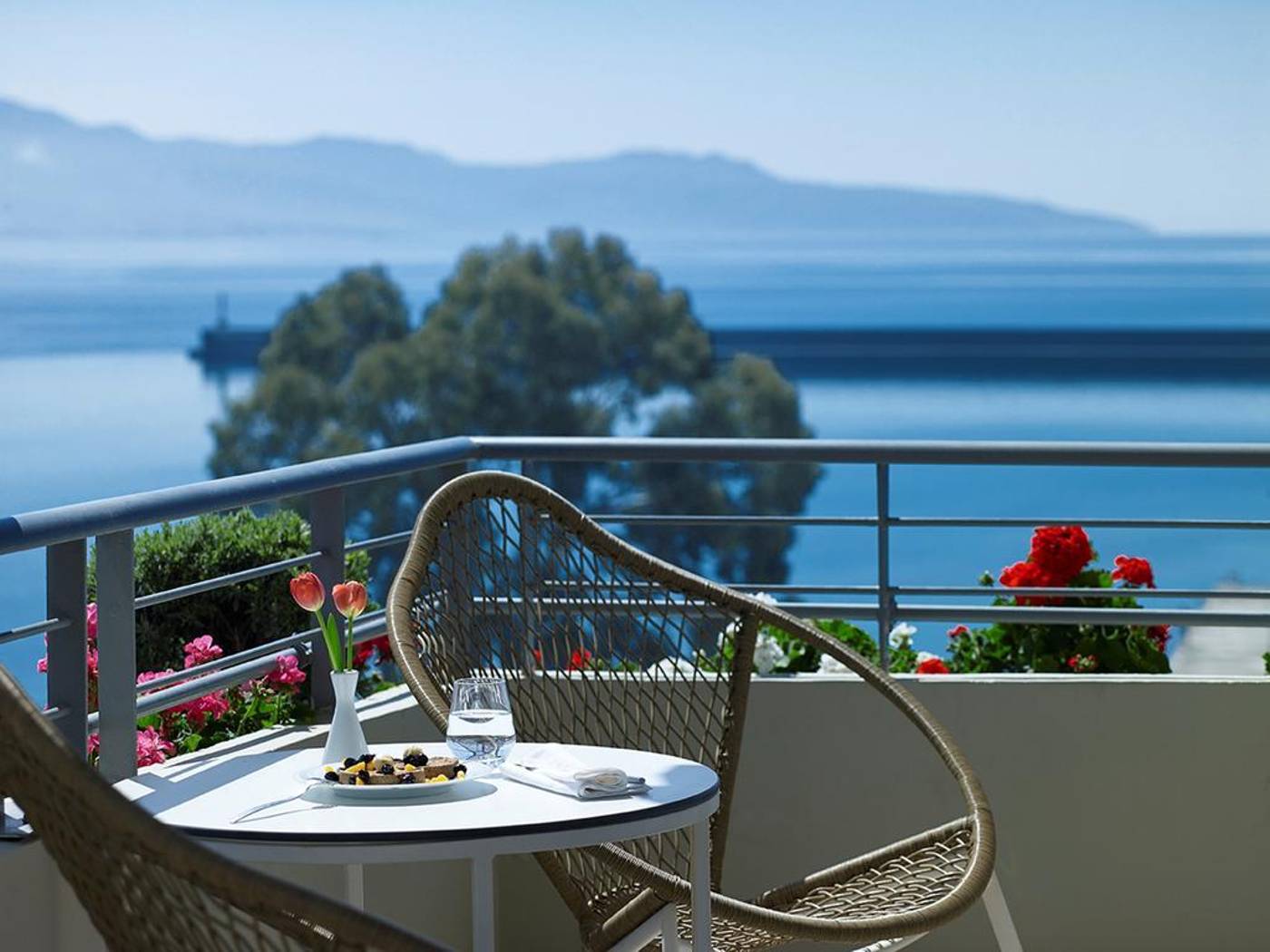 Pharae-Palace-General-view-32