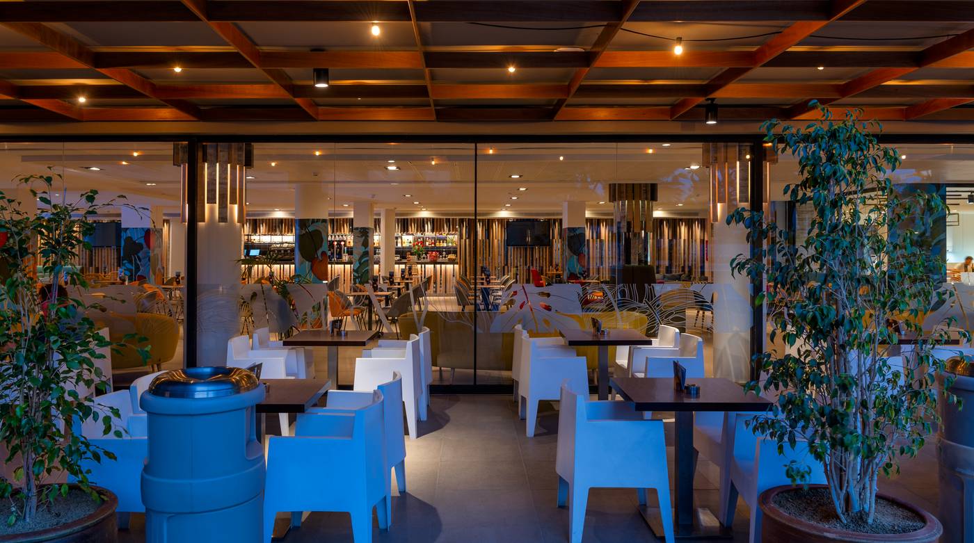 AQUA Hotel The Breeze