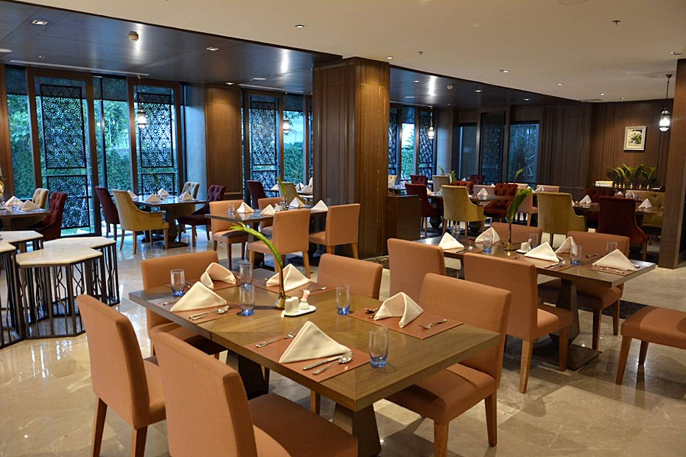 Al-Meroz-Hotel-Bangkok--SHA--Restaurant-8