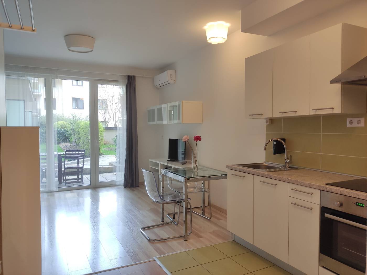 Corvin-Center-Suites-Room-43