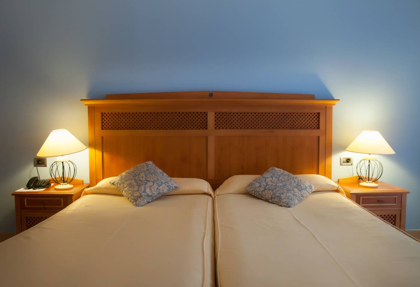 Grand-Muthu-Golf-Plaza-Hotel---Spa-Room-40