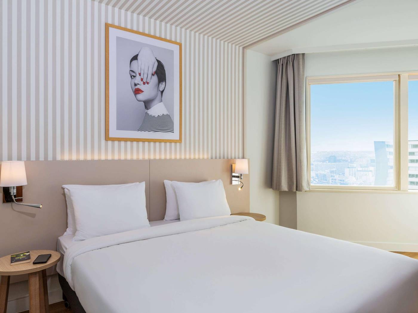 Adagio-Paris-Tour-Eiffel-Room-46