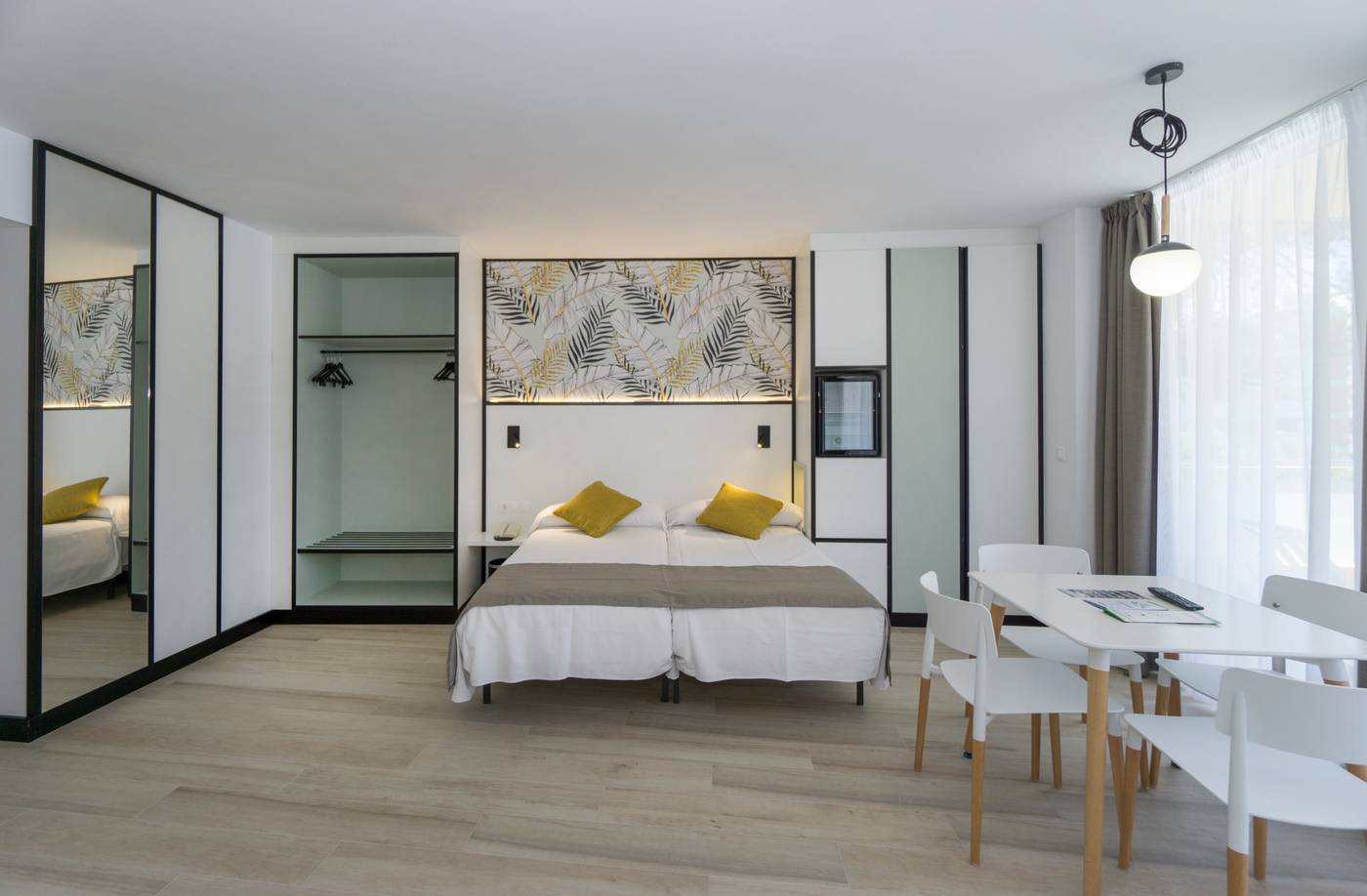 Medplaya-Hotel-Calypso-Room-18