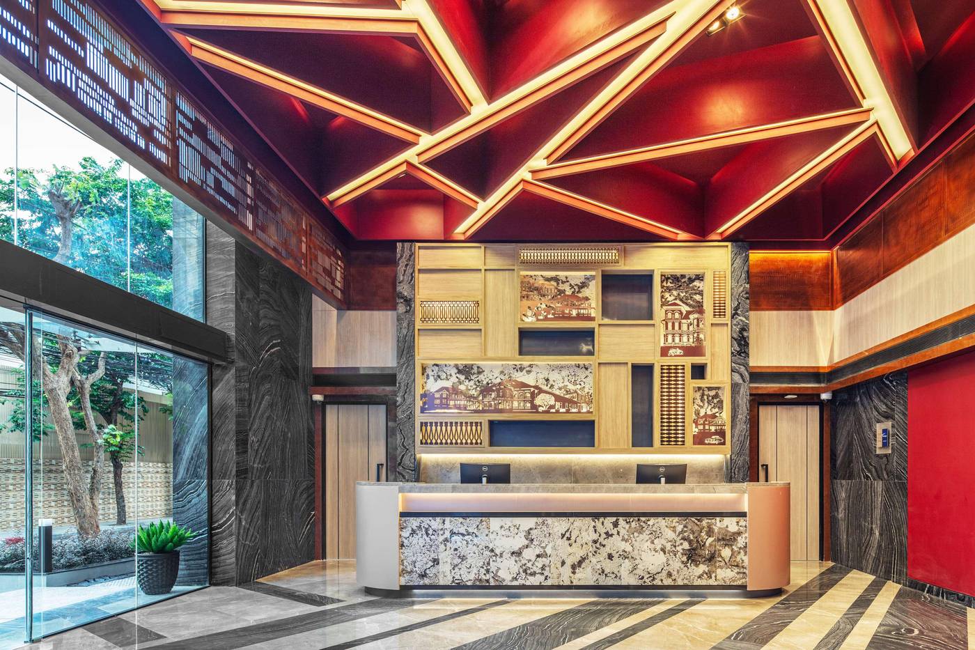 Best Western Click Sathorn 11 Bangkok-Thailand-Sathorn-Lobby-5