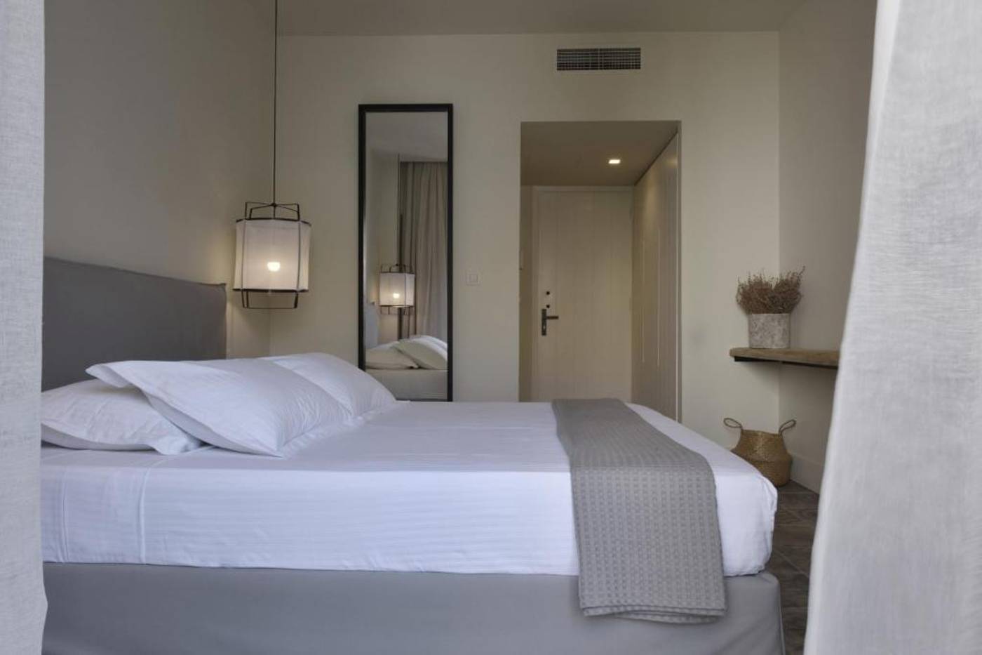 Kefalonia-Grand-Room-12