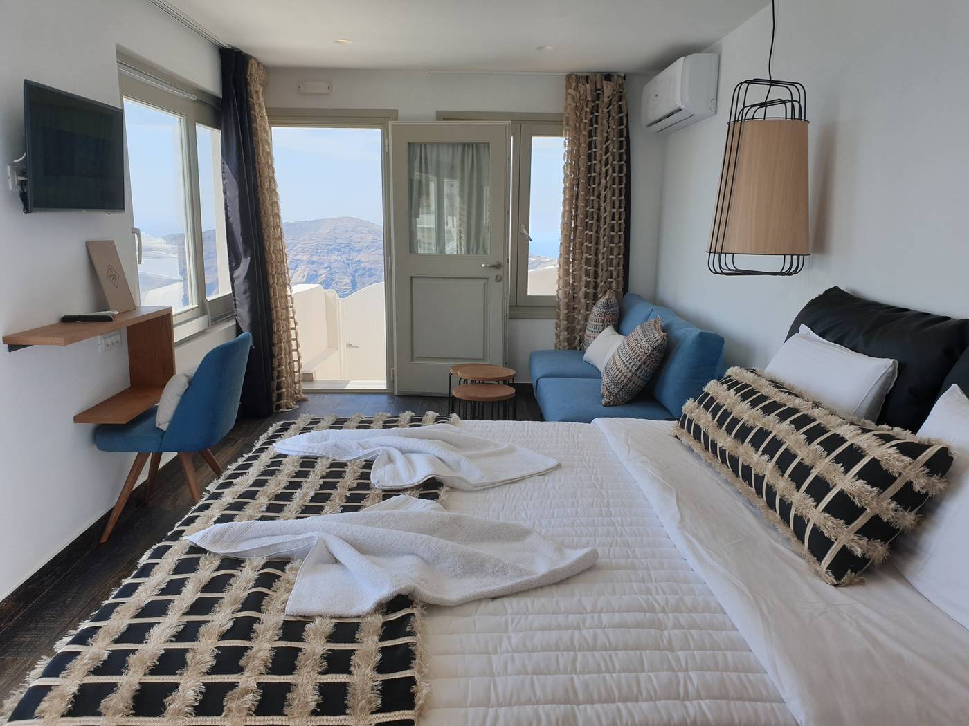 Galaxy-Suites-Room-6