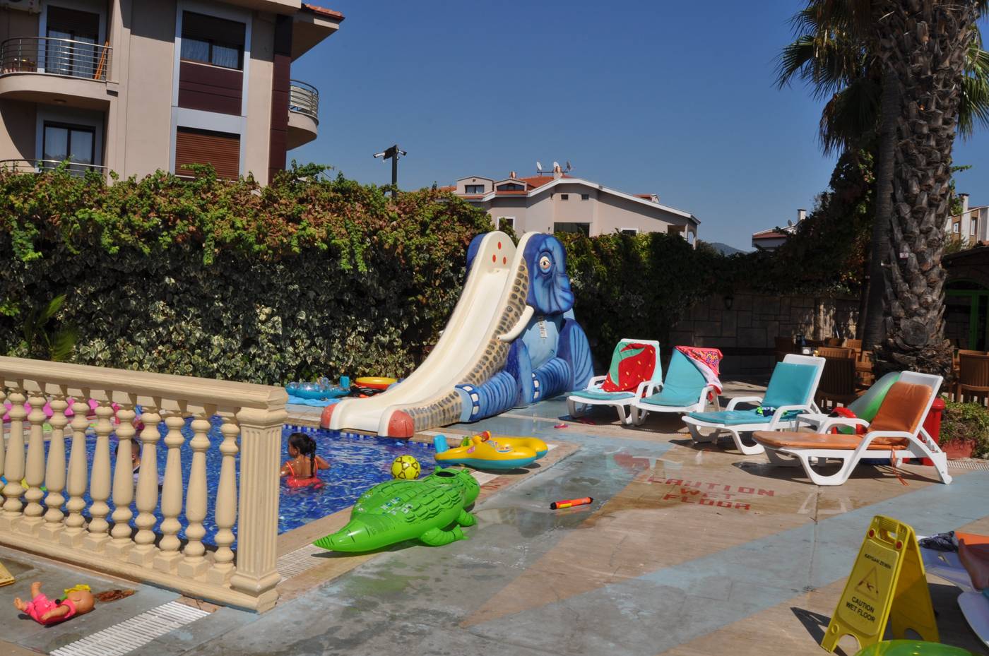 Hibiscus Garden Apartments