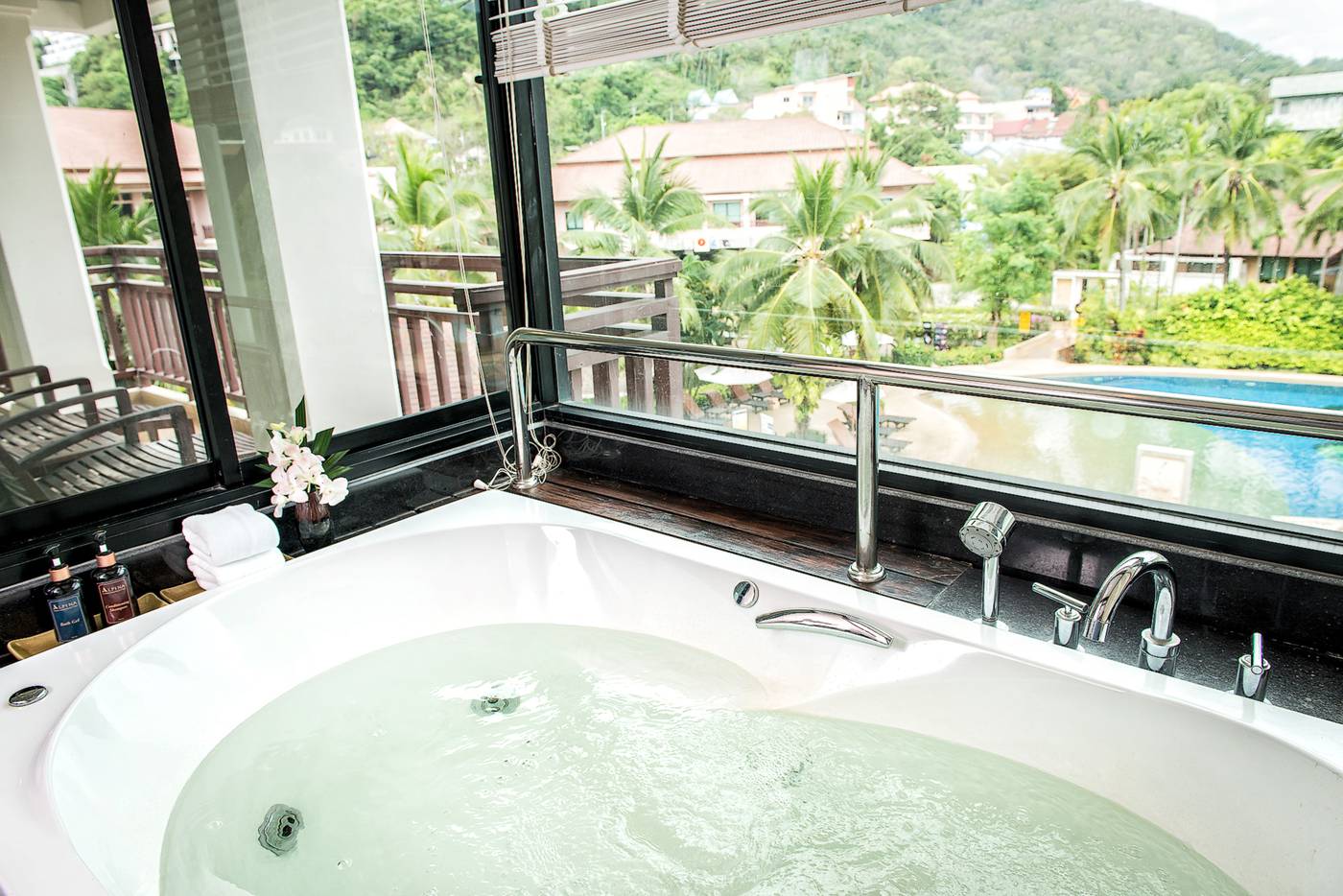 Alpina-Phuket-Nalina-Resort---Spa-Room-37