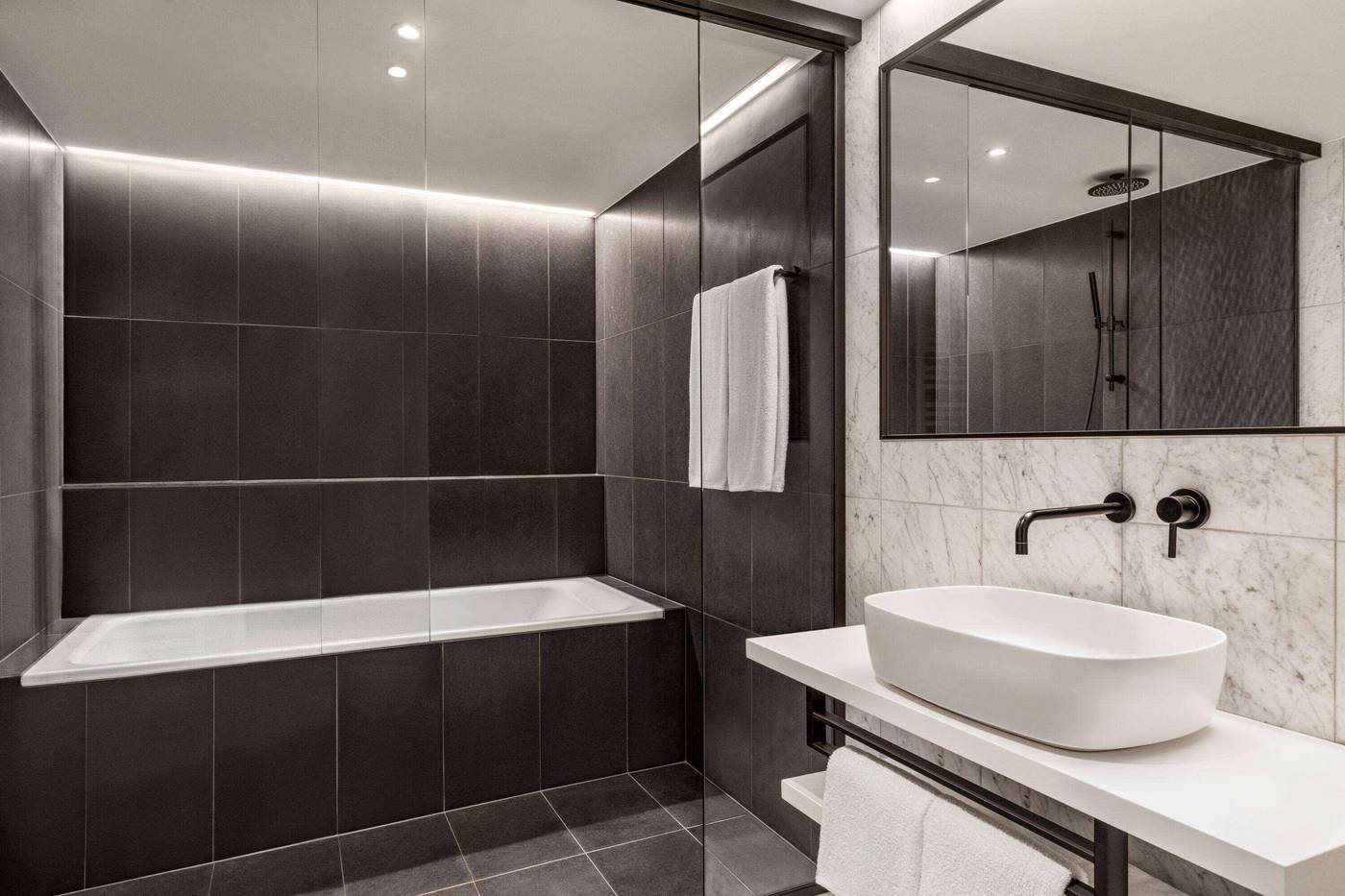 Vienna-House-by-Wyndham-Mokotow-Warsaw-Room-39