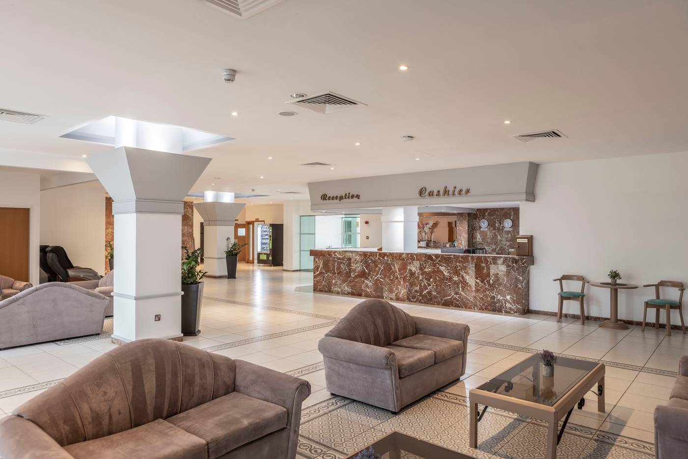 Antigoni-Hotel-Lobby-32